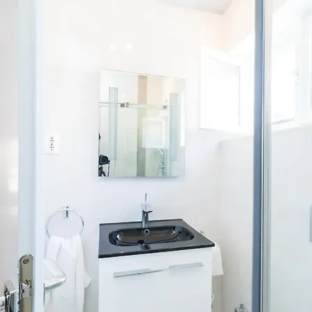 Waterfront With Pool *